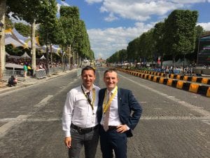 Sven Teutenberg und OB Geisel bei der Tour de France in Paris Foto: Stadt Düsseldorf